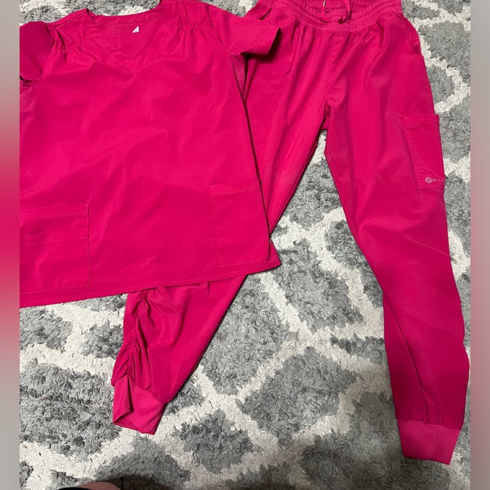 Fit scrubs